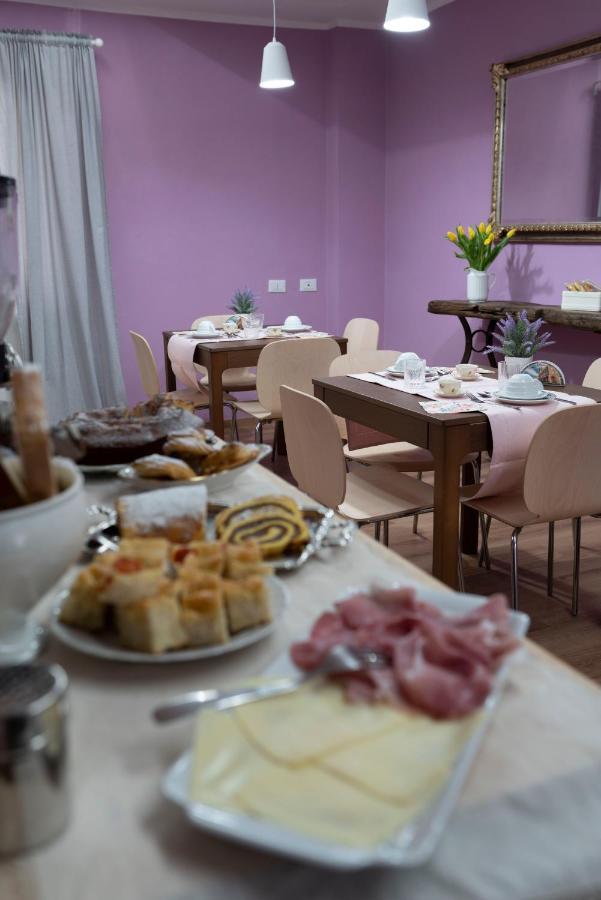 B&B Casa Caporali Fabriano Buitenkant foto